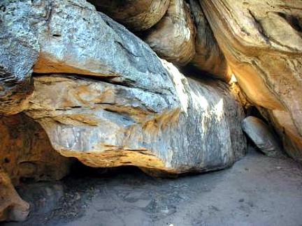 Blombos Cave Botswana 001