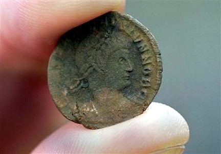 London coin Constantino II